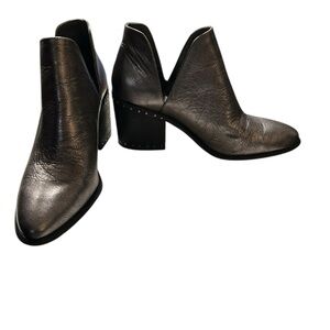 Vince Camuto Petran Leather Ankle Pewter/Gunmetal Studded Boots Size 7.5